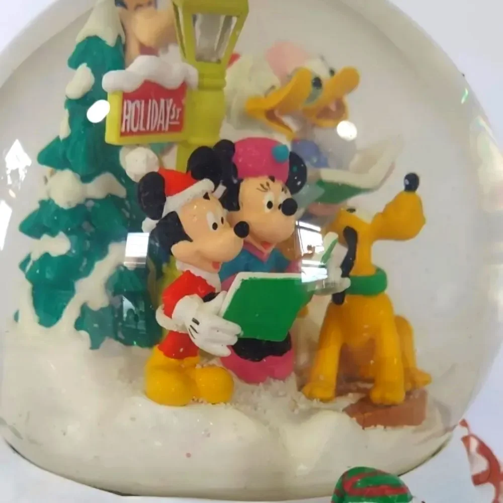 NIB Disney Millennium 2000 Mickeys Automated Snow Globe Music Box Mr Christmas